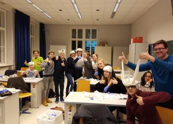 22.11.2017 - 19:00 Uhr: Erleichterung und Freude nach der bestandenen anspruchsvollen  zweistündigen theoretischen und praktischen Prüfung!